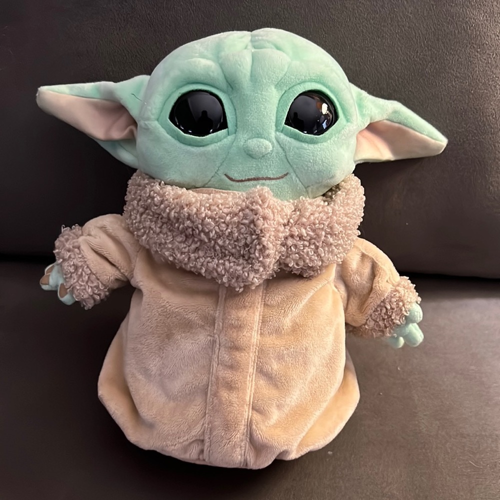 STAR WARS BABY YODA PLUSH TOY